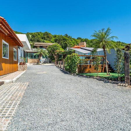 Residencial Com Piscina Possui Jacuzzi Aquecida Com Hidromassagem Villa Bombinhas Exterior foto