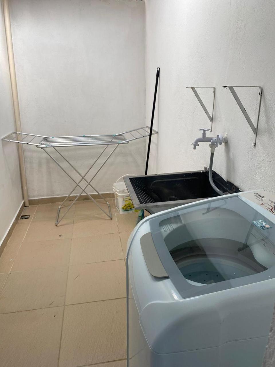Residencial Com Piscina Possui Jacuzzi Aquecida Com Hidromassagem Villa Bombinhas Exterior foto