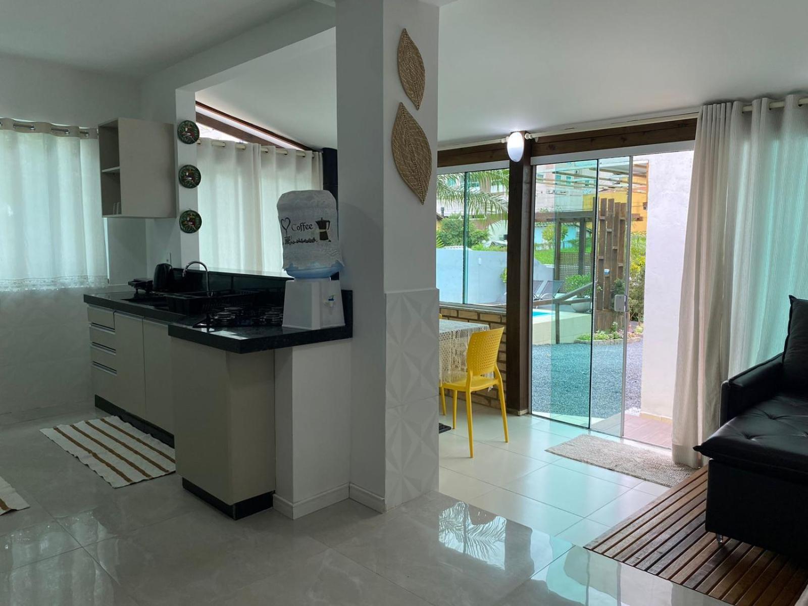 Residencial Com Piscina Possui Jacuzzi Aquecida Com Hidromassagem Villa Bombinhas Exterior foto
